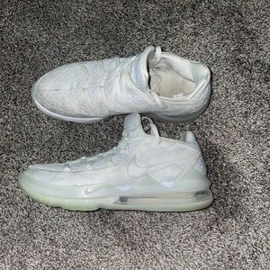 Nike Lebron 17 Low ‘White Camo’